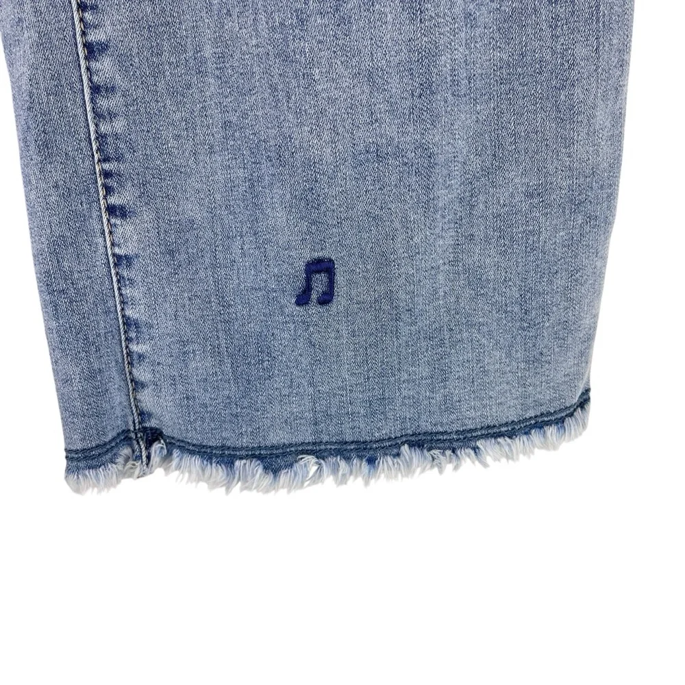 CHARLIE B Wide Leg Jeans Denim Whimsical Embroidered Icons Raw Hem Sz 8 - Picture 9 of 12